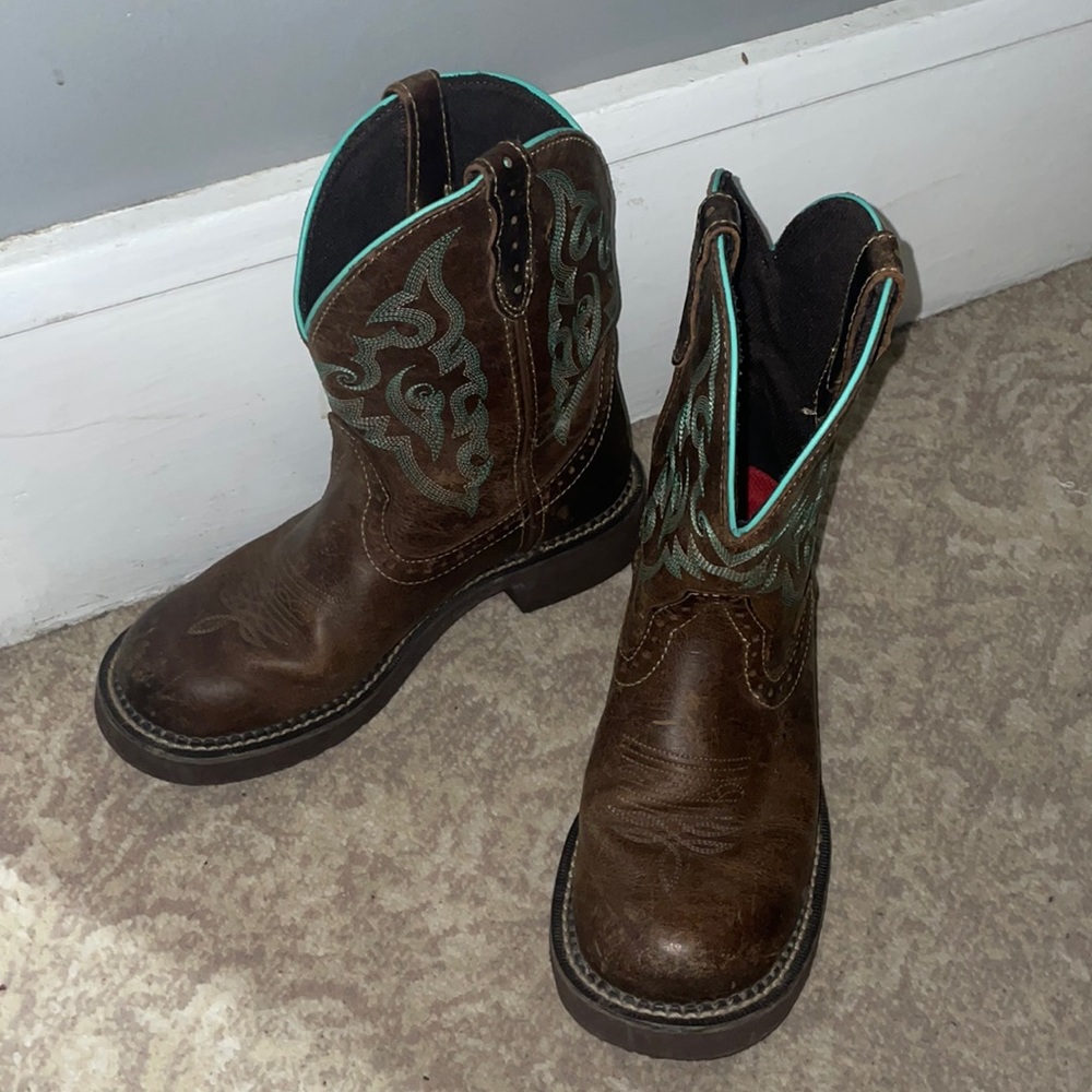 Justin Cowgirl boots